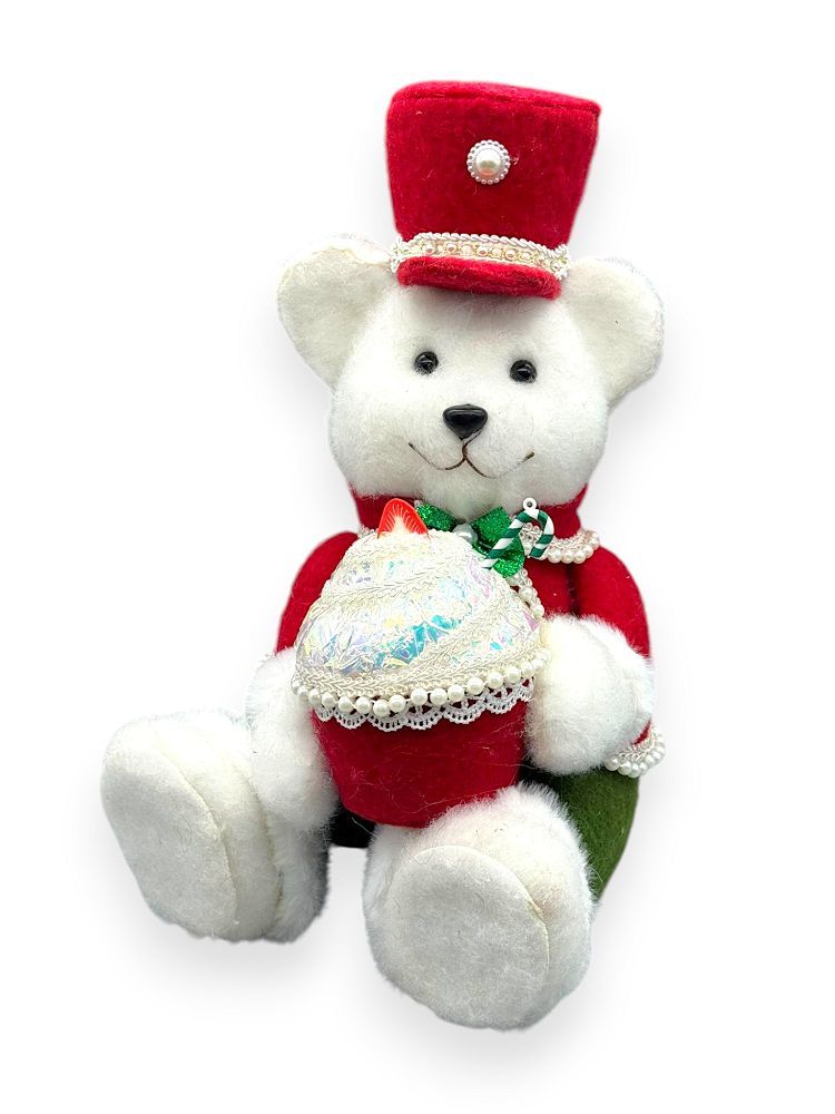 Bear Soldier with Cupcake Sit