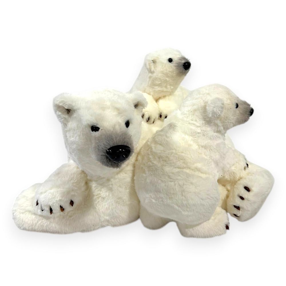 Polar Bear with 22"