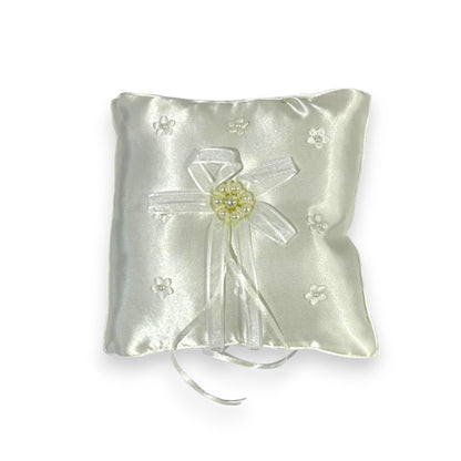 RING PILLOW W/PEARLS