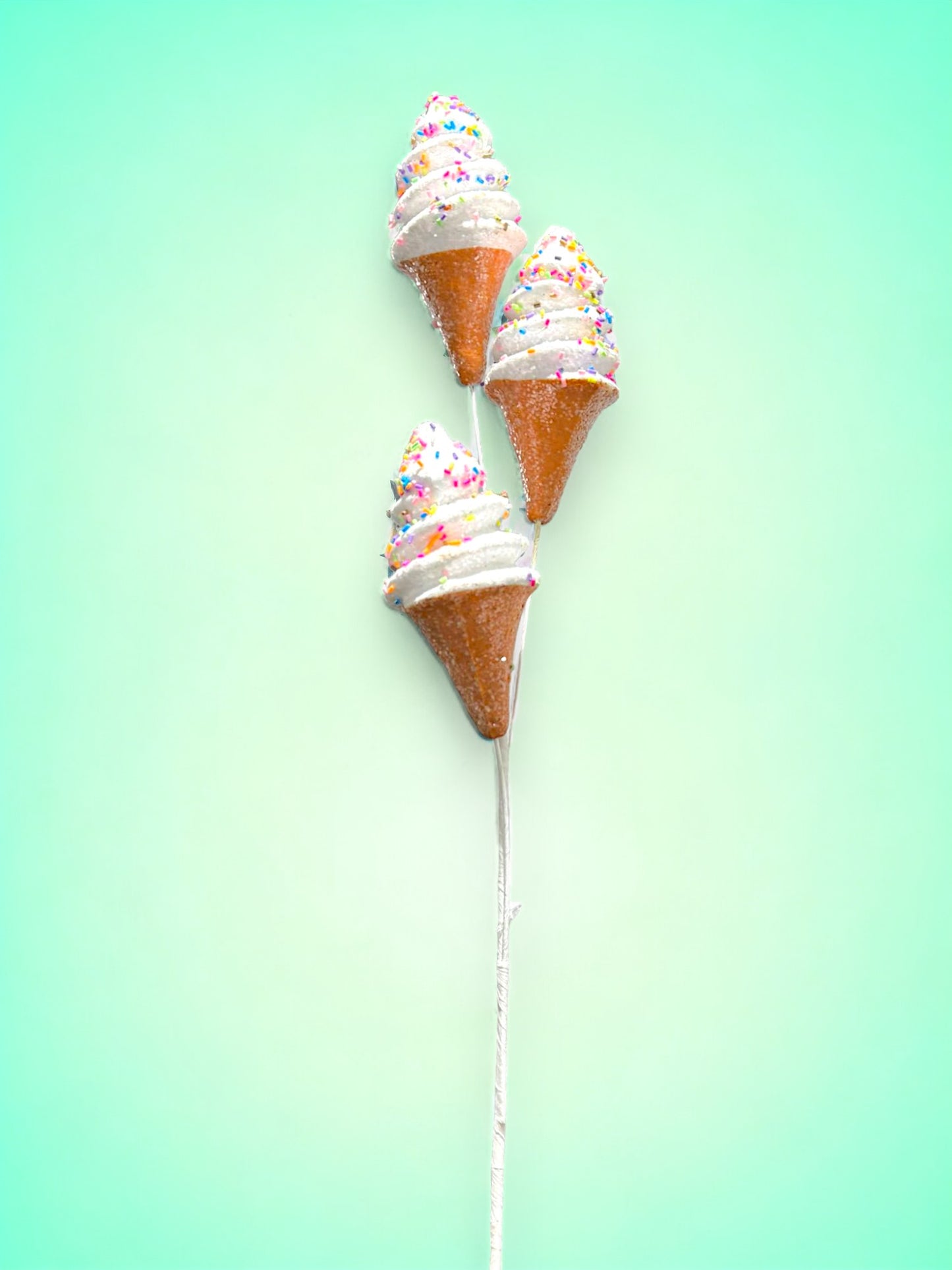 ICE CREAM CONE SPRAYX3