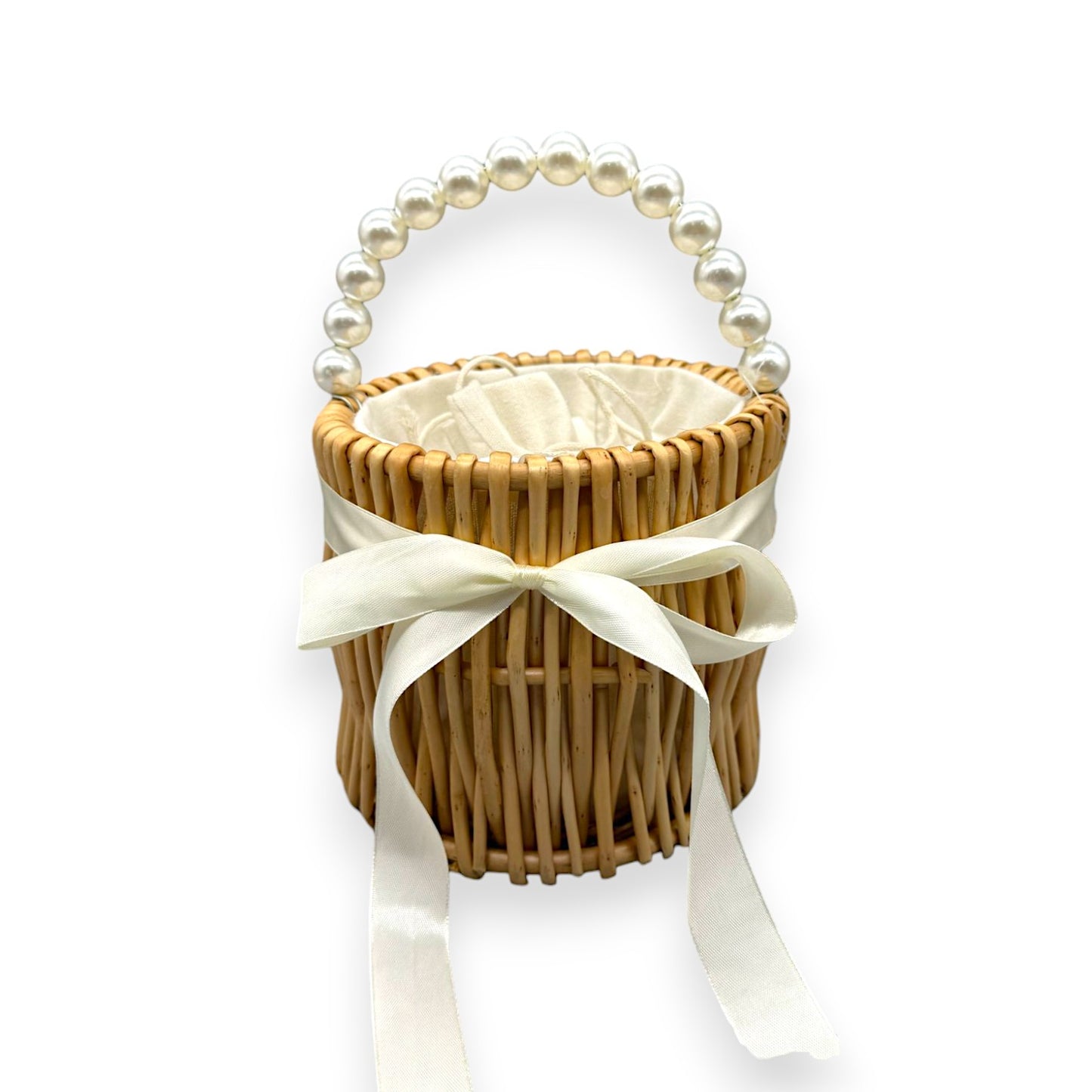 WICKER BASKET W/ PEARL